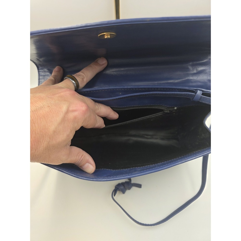 VTG‎ Blue Soft Leather Clutch Crossbody Purse Geometric Embossed Flap 12x9 - Picture 8 of 14